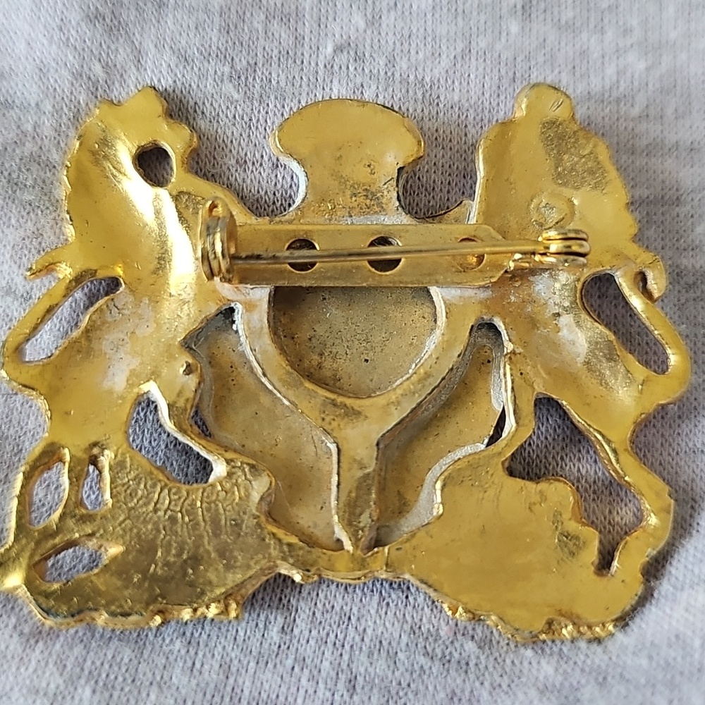 Vintage Heraldic Gold and Blue Lion Crest Brooch - Picture 3 of 3